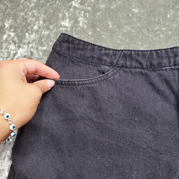 Forever 21 Black Denim Skirt - Picture 2 of 7